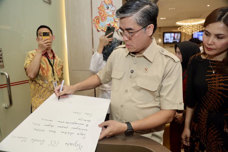 Menaker Yassierli Tekankan Penempatan Magang Harus Sesuai Latar Belakang Pendidikan